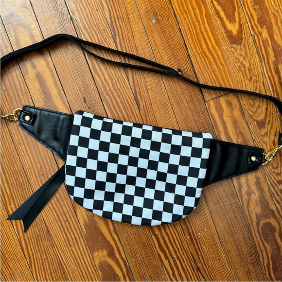 NEW Hannah Wingate Designs black and white checkered crossbody purse sling BAG - Picture 4 of 6